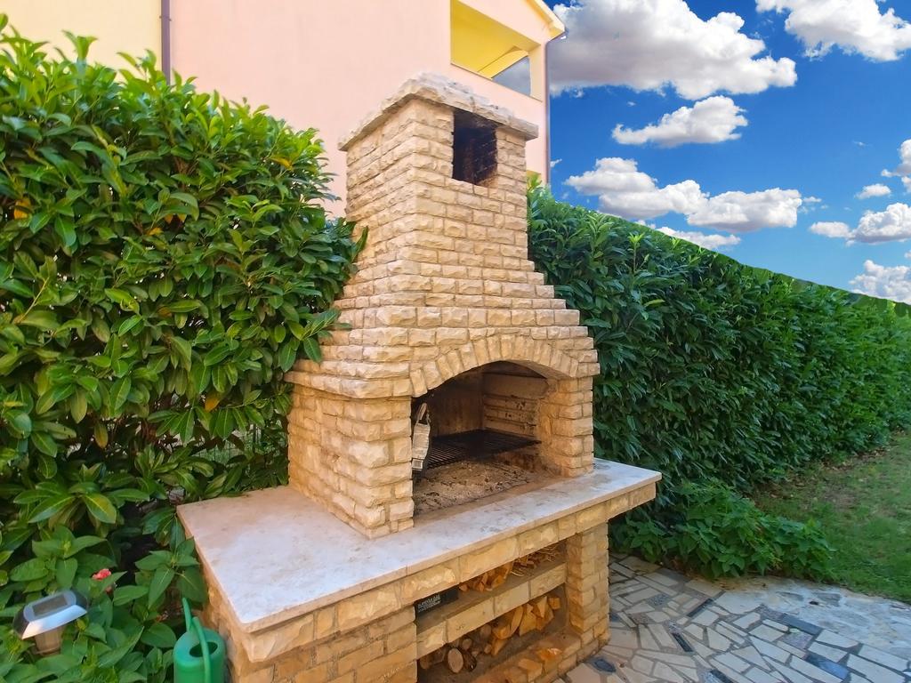Apartment Mato 1424 Пула Екстериор снимка