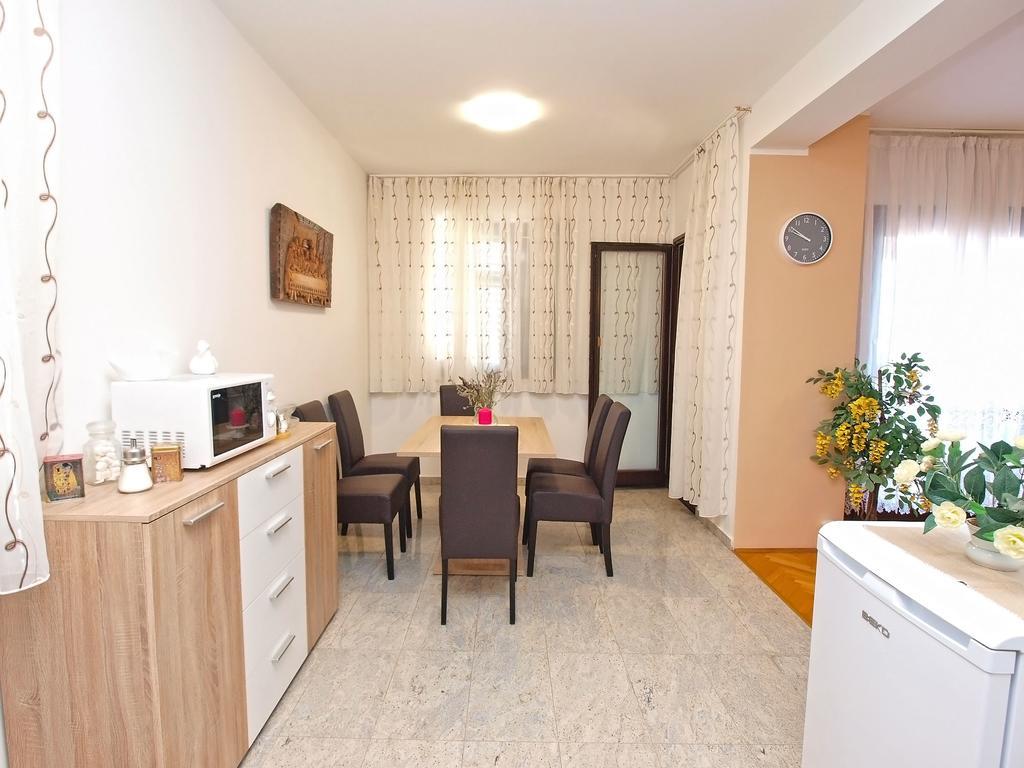Apartment Mato 1424 Пула Екстериор снимка