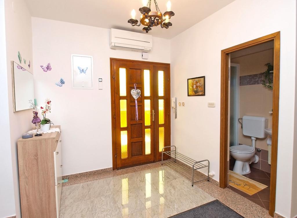 Apartment Mato 1424 Пула Екстериор снимка