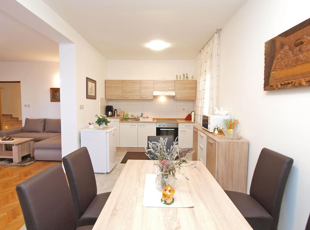 Apartment Mato 1424 Пула Екстериор снимка