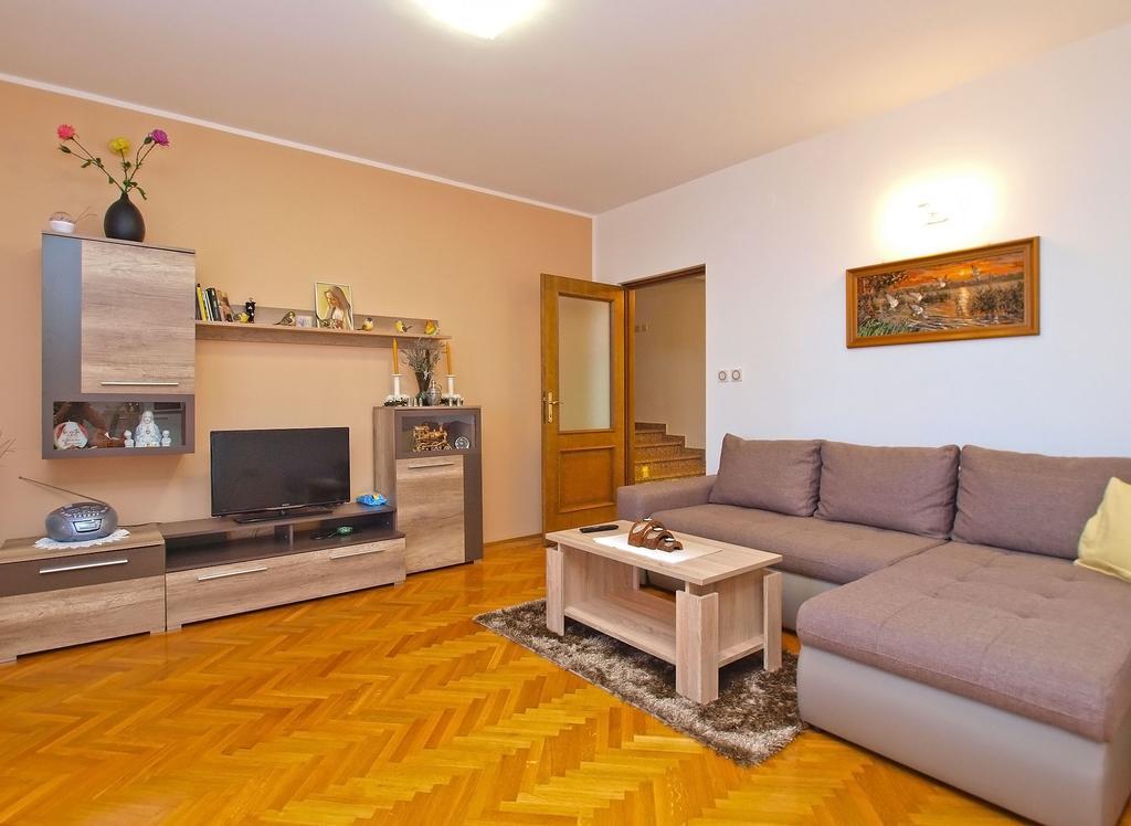 Apartment Mato 1424 Пула Екстериор снимка